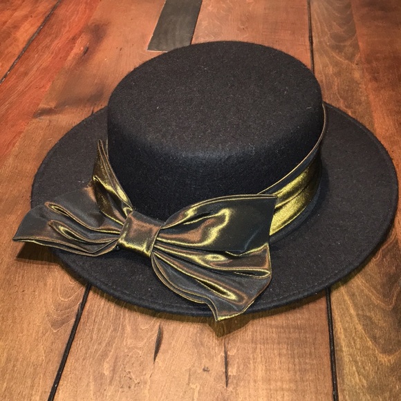 Black felt hat with olive green band - Picture 2 of 6